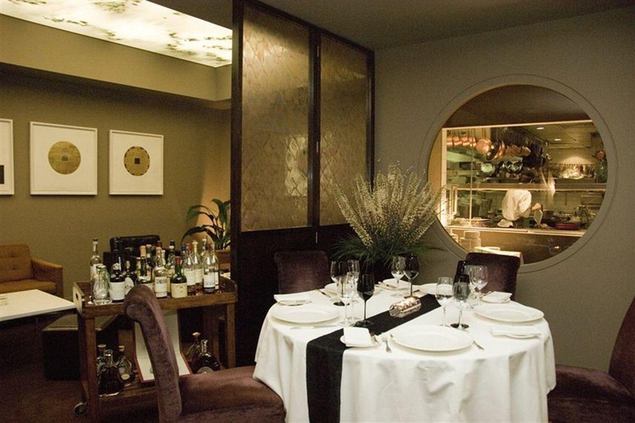 The Fitzwilliam Hotel Dublin Kültér fotó Interior of the restaurant