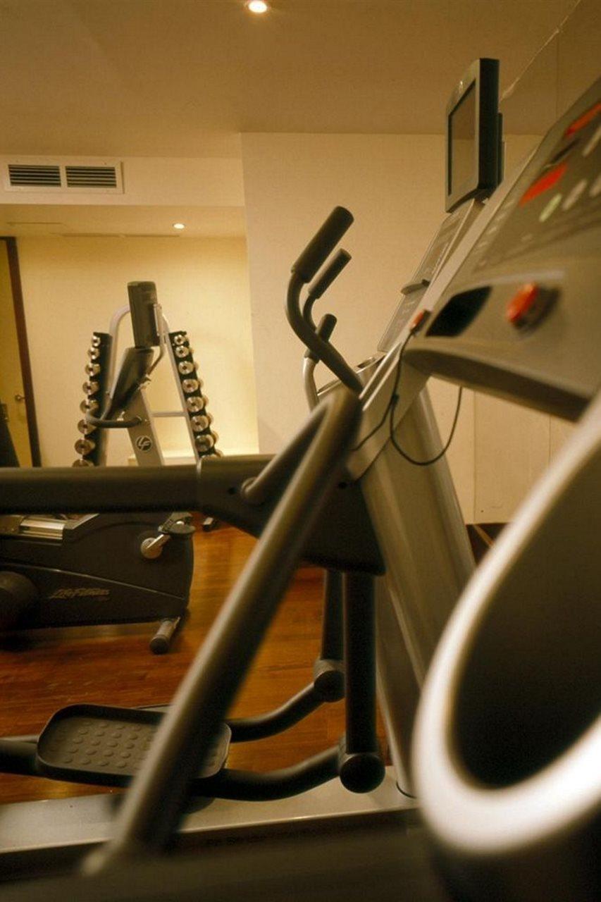 The Fitzwilliam Hotel Dublin Kültér fotó A treadmill